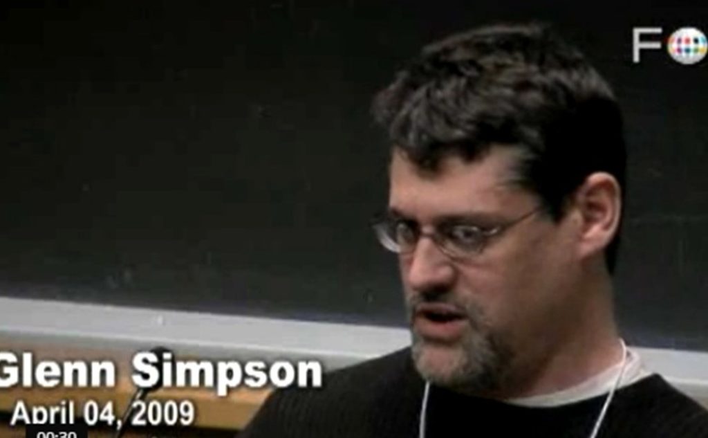 Glenn Simpson, former WSJ reporter, speaks at UC Berkeley in 2009, after leaving to found SNS Global. (Image: Screen grab of FORA.tv video via dailymotion)