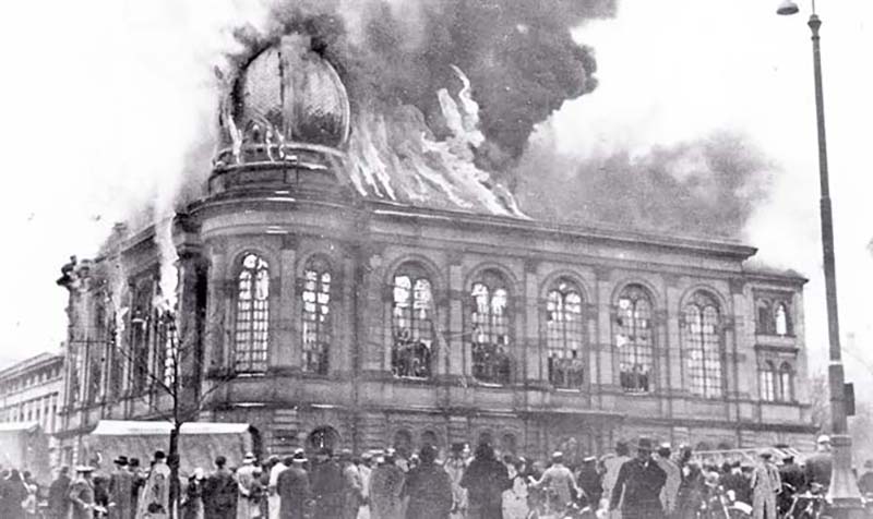 Kristallnacht the Holocaust began