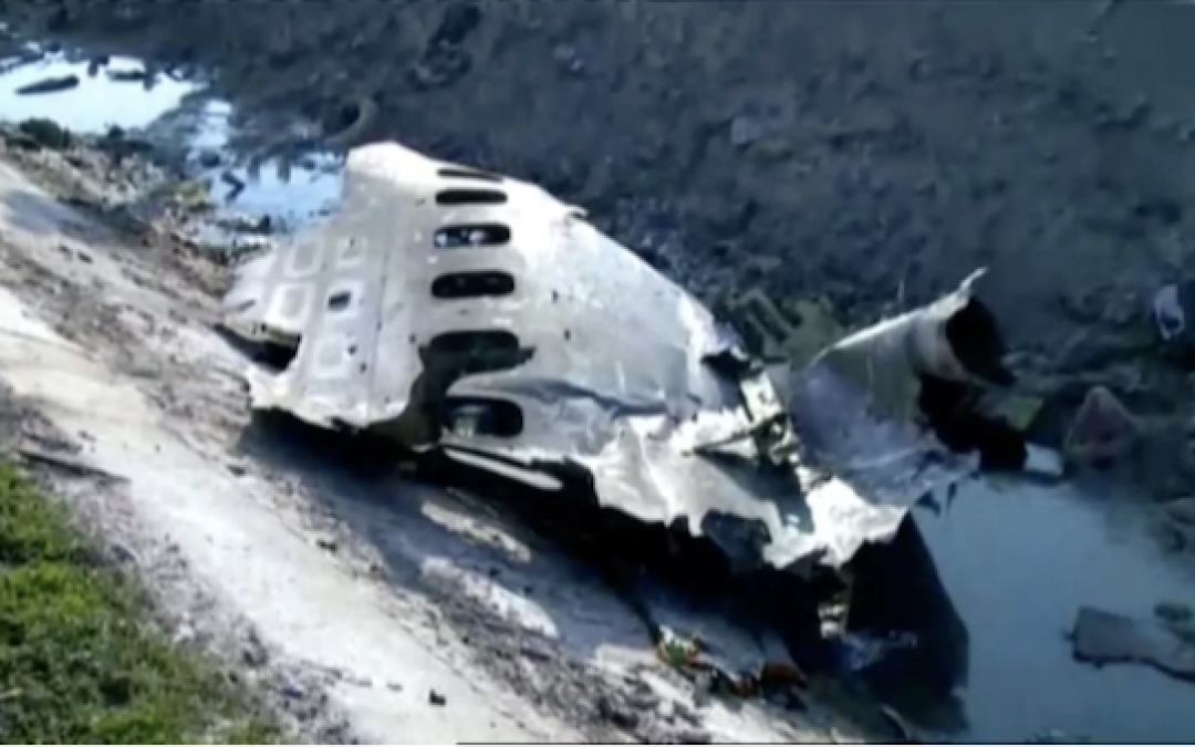 US and Iraq Intelligence Say Ukraine Airplane Hit By Iranian Anti-Aircraft Missile (Includes Video Claiming To Show Hit)