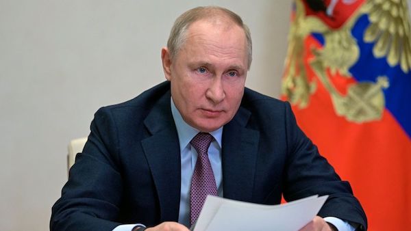 Putin threatens sending troops