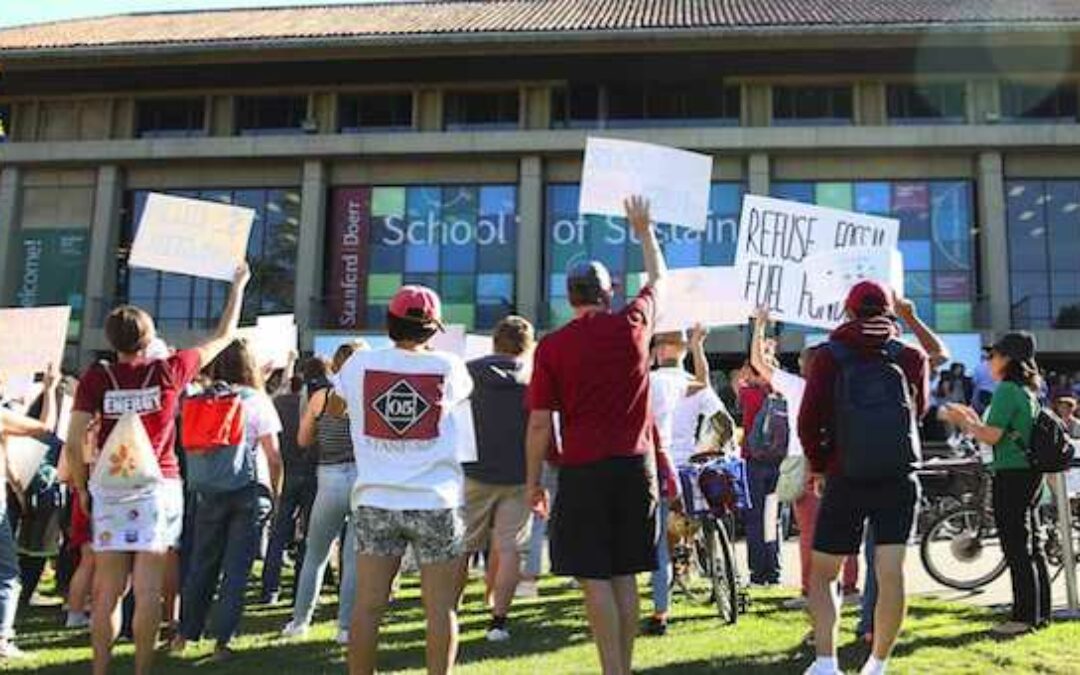 Stanford Students Furious after School Tells Them to Avoid Joining Violent Protests